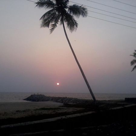 Kappad Beach Resort Chemancheri Buitenkant foto
