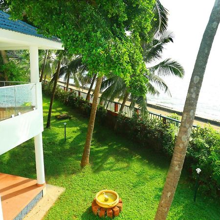 Kappad Beach Resort Chemancheri Buitenkant foto