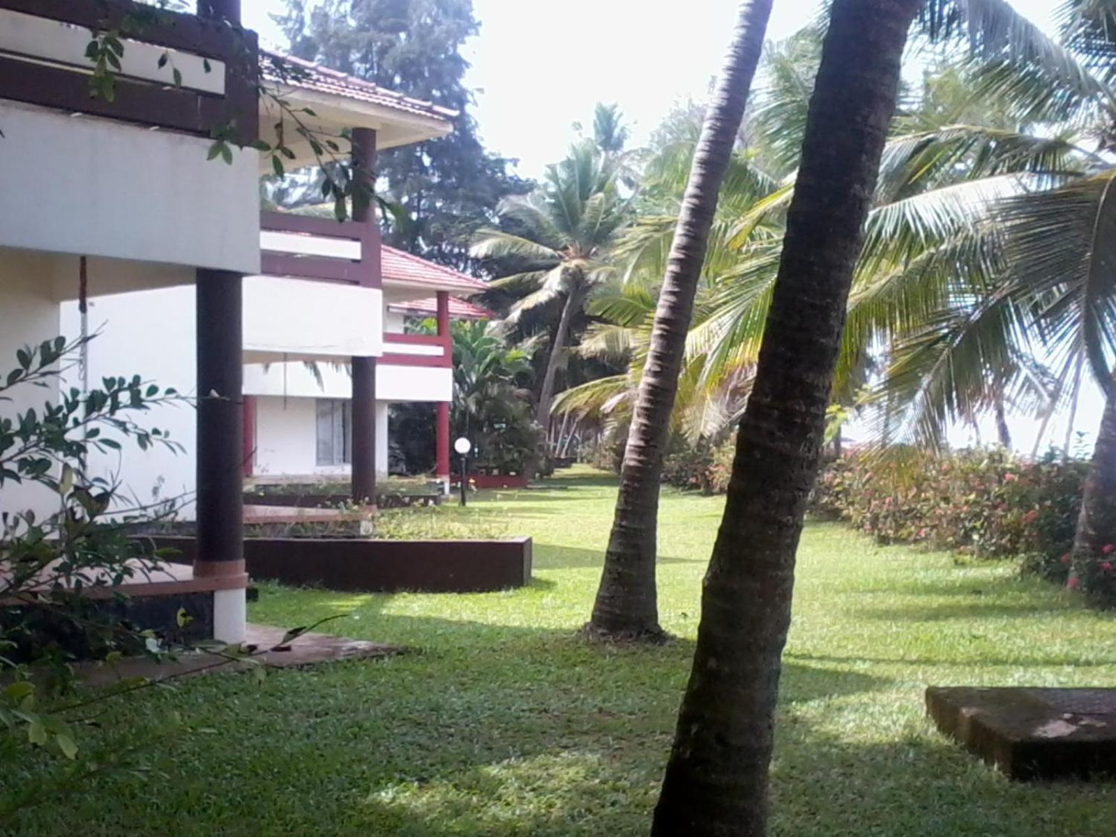 Kappad Beach Resort Chemancheri Buitenkant foto