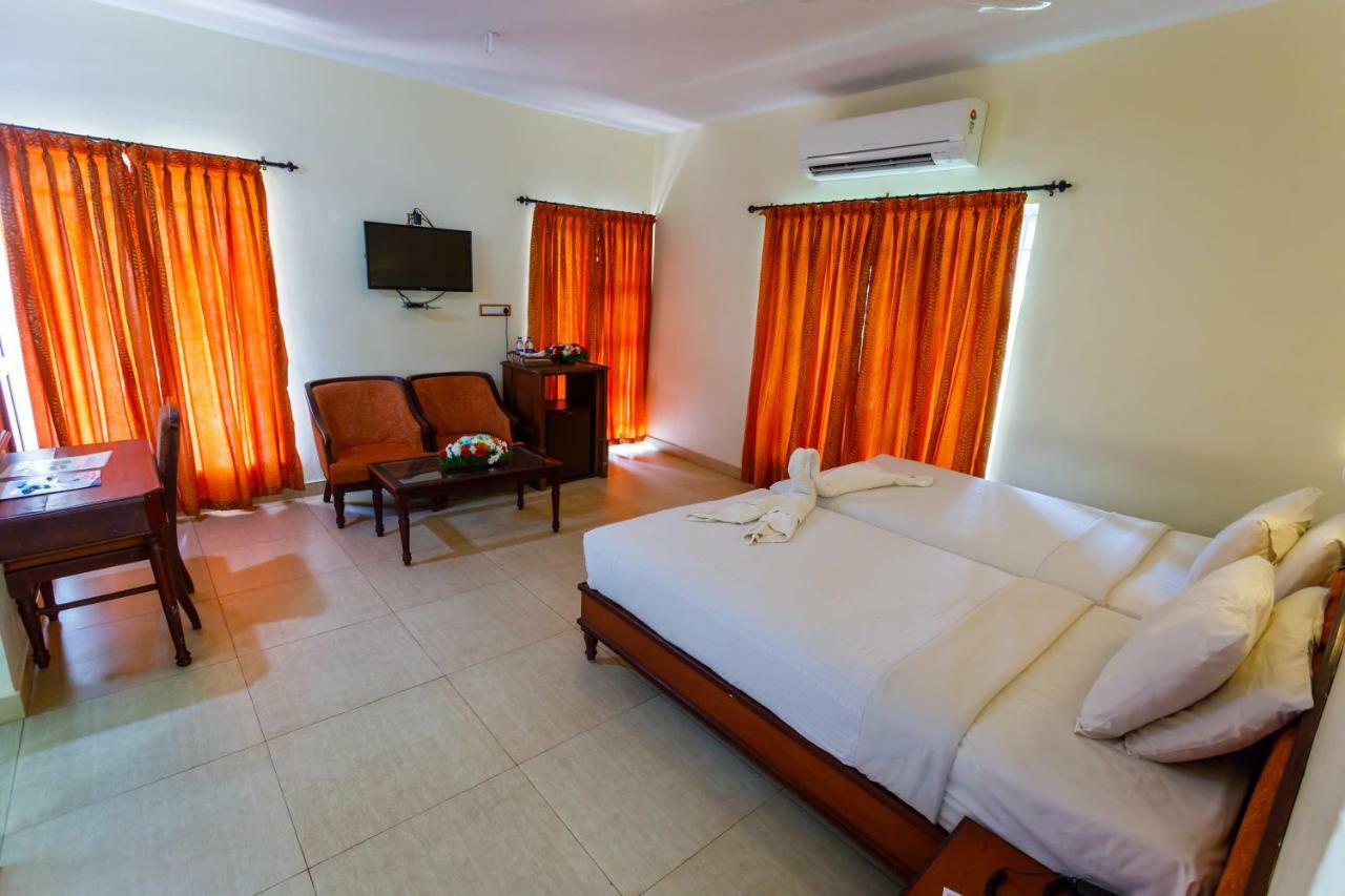 Kappad Beach Resort Chemancheri Buitenkant foto